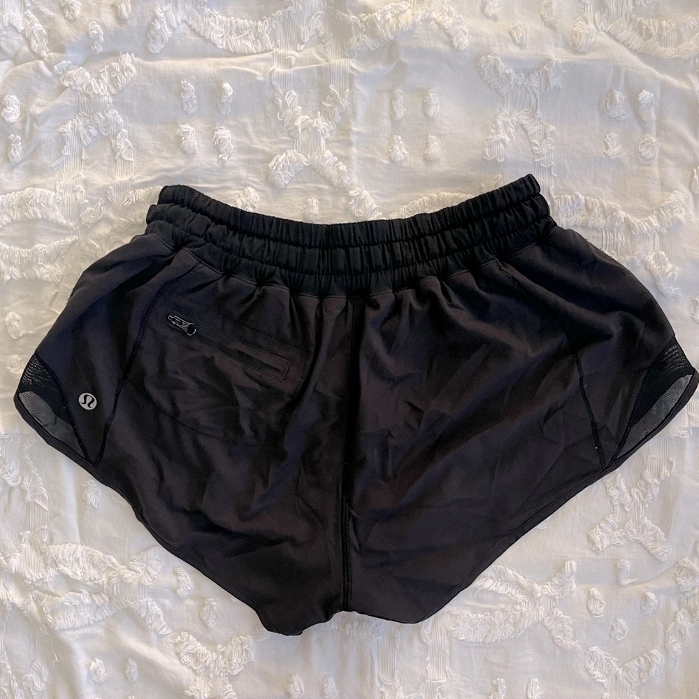 🍋 Lululemon Mesh & Reflective Running Shorts